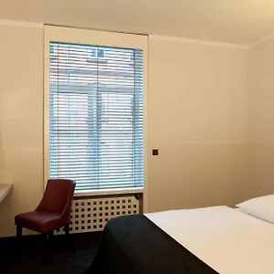 *** Otel Topas Frankfurt Almanya