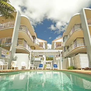 surf-club-apartments-marcoola.queenslandhotels.net/